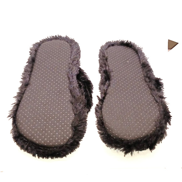 Slippers 7-8 Black Fuzzy with Bling - Picture 2 of 4